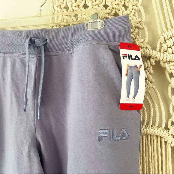 🔻 SOLD 🔻FILA Joggers - Picture 7 of 8